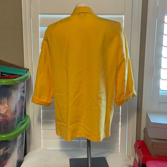 Elegant Women's Yellow Suit Jacket - Picture 3 of 6